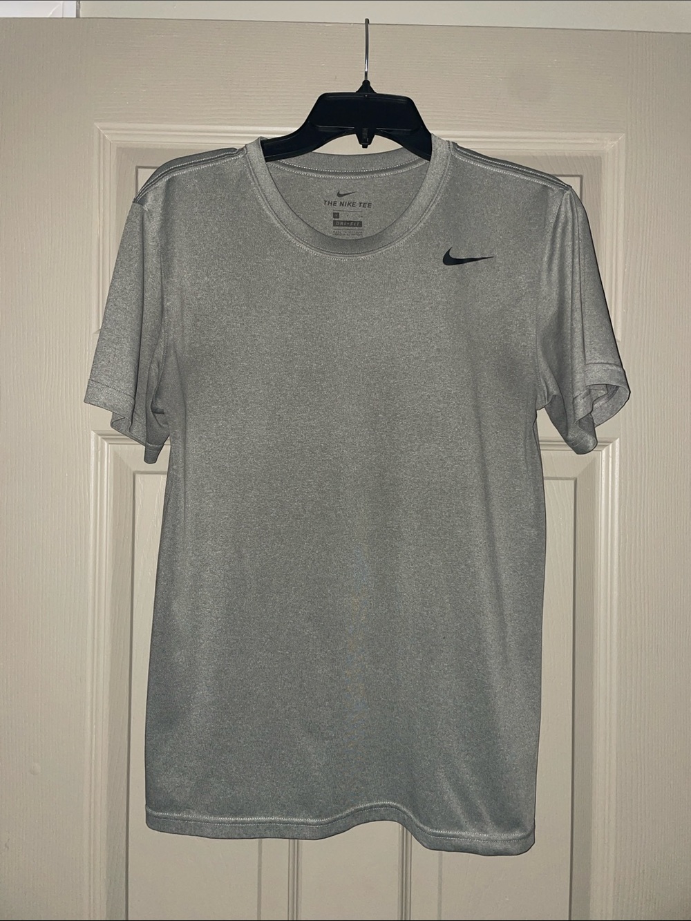 Small The Nike Tee Dri-Fit